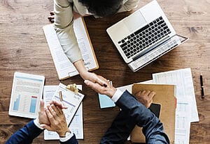 Estrategias de negociación para cerrar tratos con inversionistas